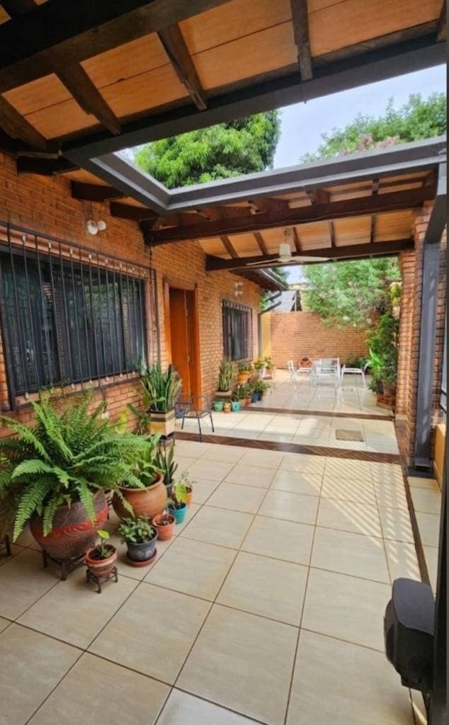 EN VENTA CASA EN Luque - YKUA DURE , a metros de la Avenida De Las Residentas, foto 2
