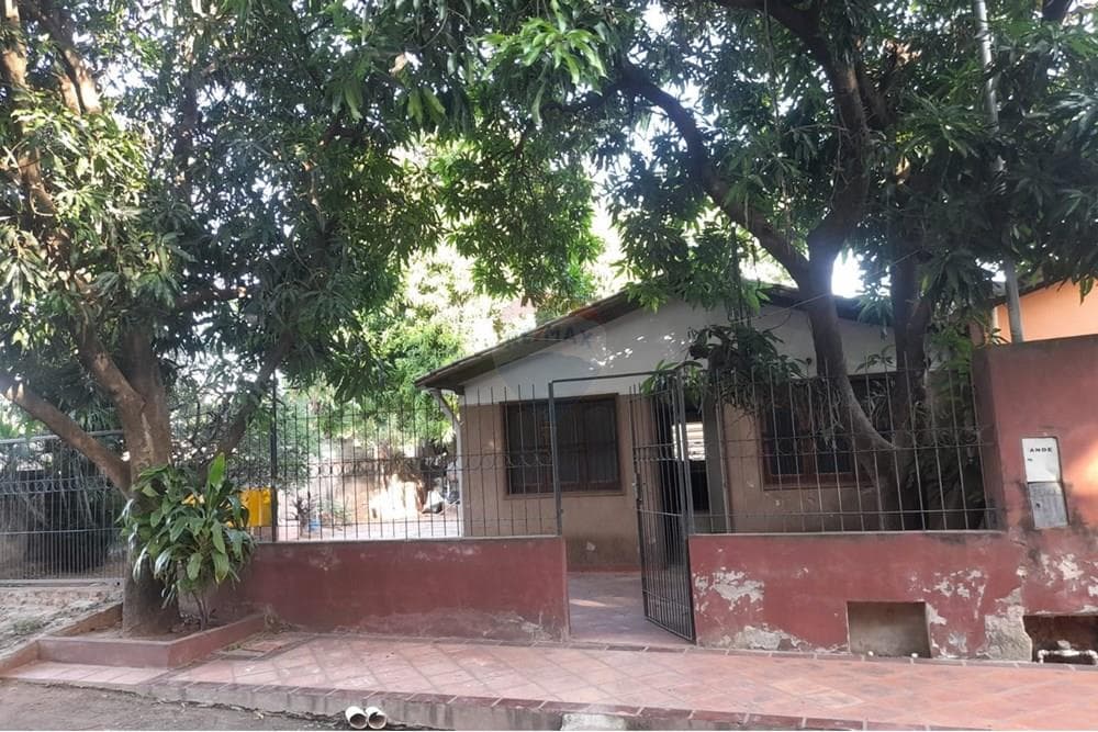 Casa - Venta - Paraguay Central Luque, invierte en un nuevo hogar!
