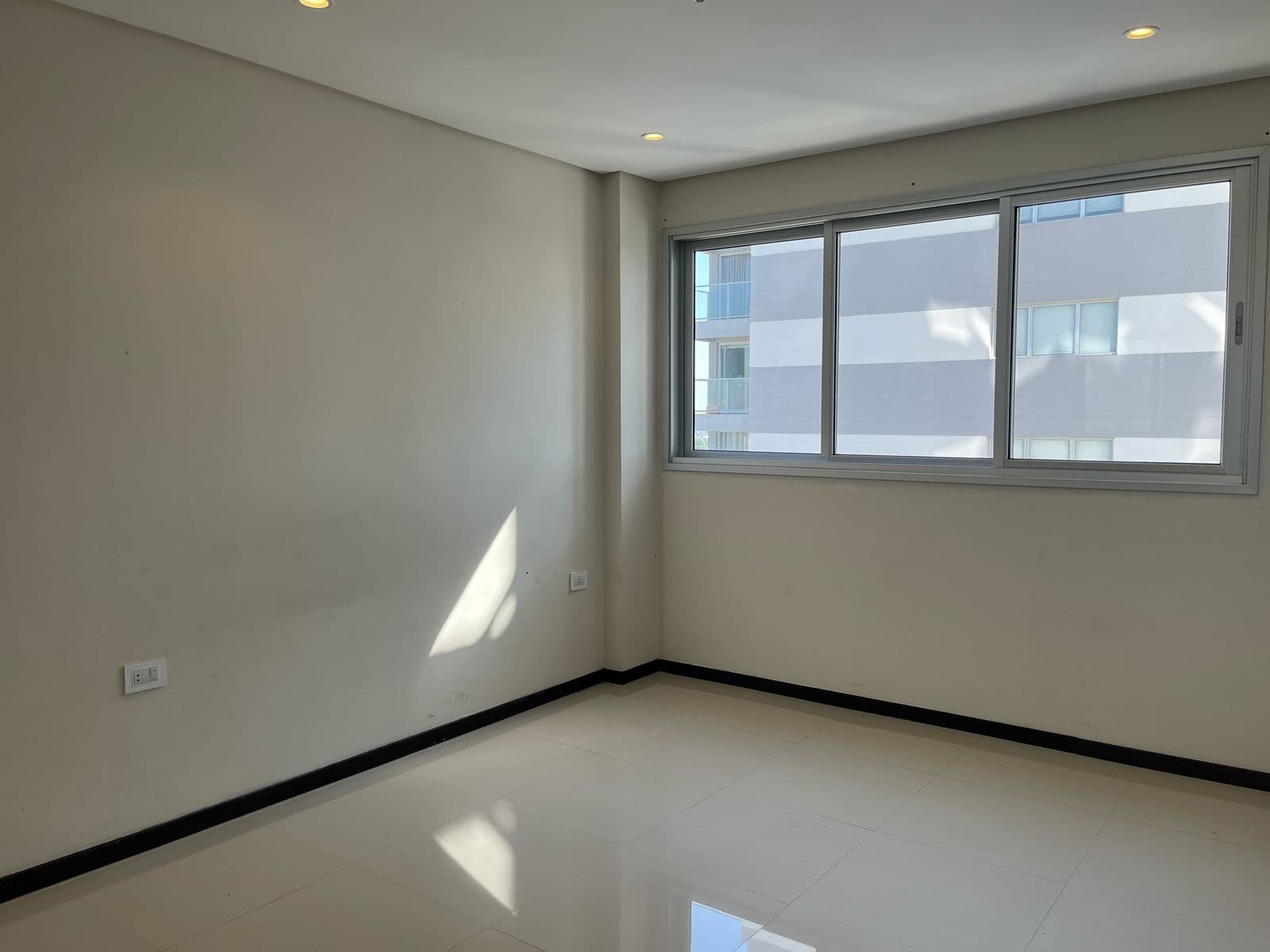 Departamento De 2 Habitaciones Itapua Y Primer Presidente — foto 3
