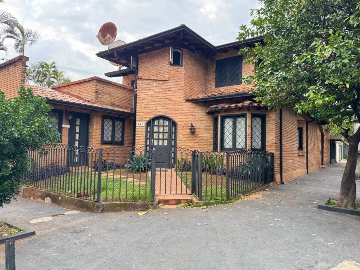 Residencia en barrio Jara - en venta, foto 1