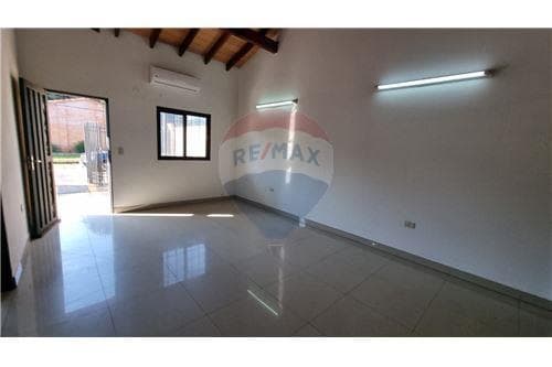 Chalet en venta, central capiata, foto 4