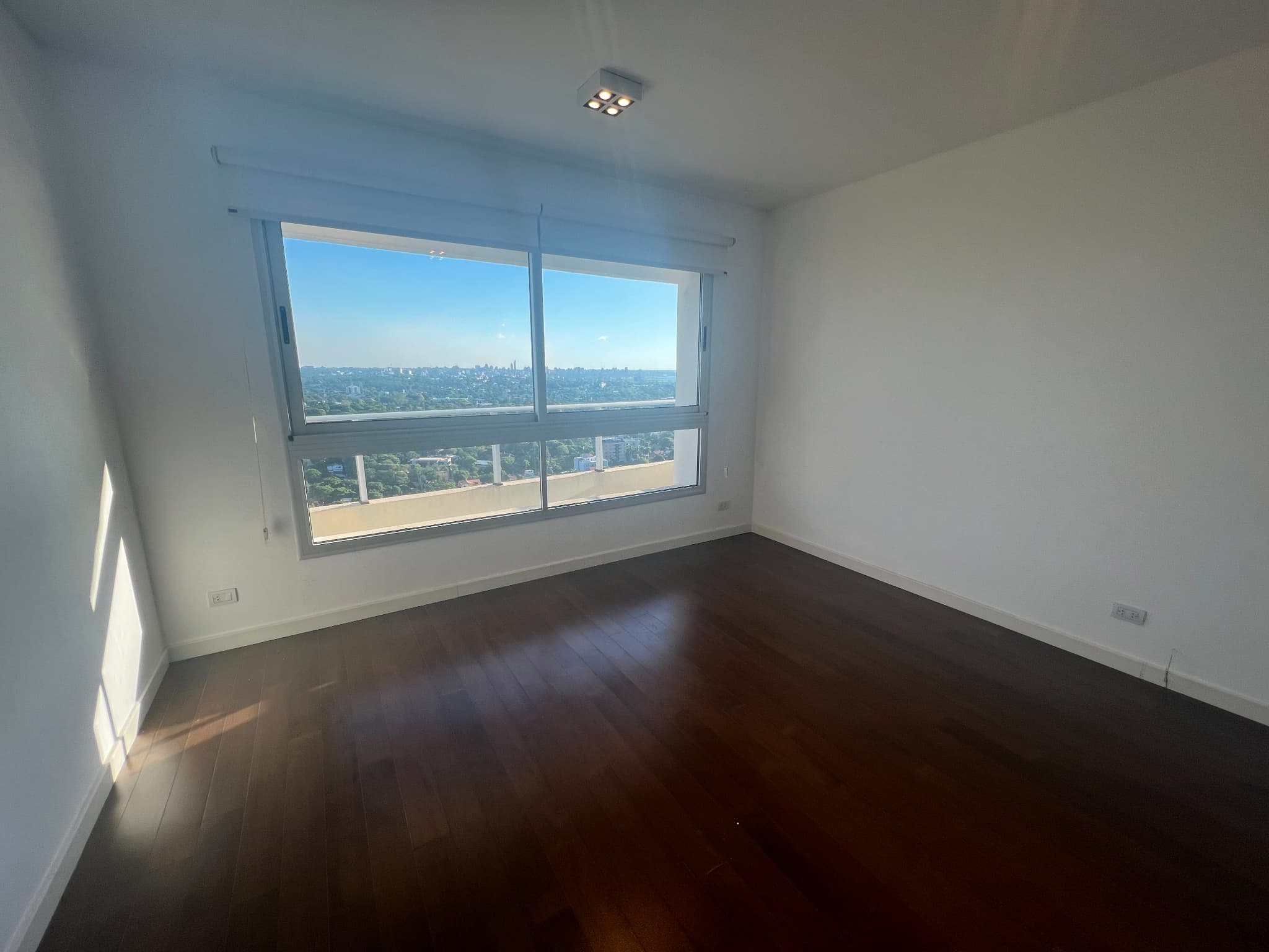 Departamento de 3 dormitorios en palacio de los patos — foto 2