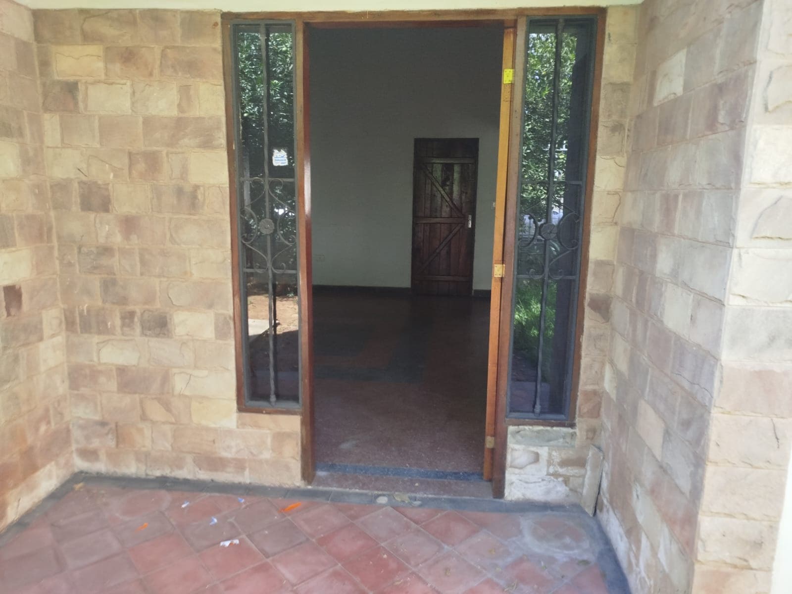 Casa-Alquiler-PY Central Mariano Roque Alonso, foto 3