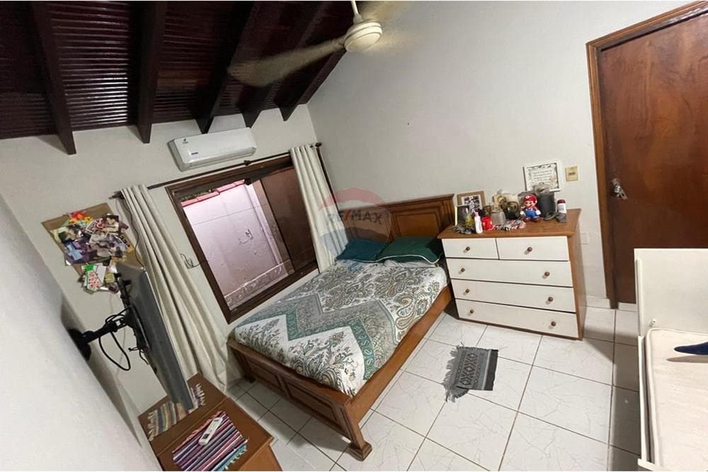 Casa - Venta - San Lorenzo, Paraguay — foto 3