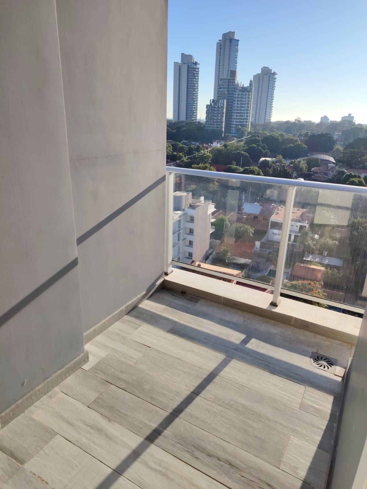 Departamento de 1 Dormitorio en In Molas | Cochera | Gs. 4.100.000, foto 4