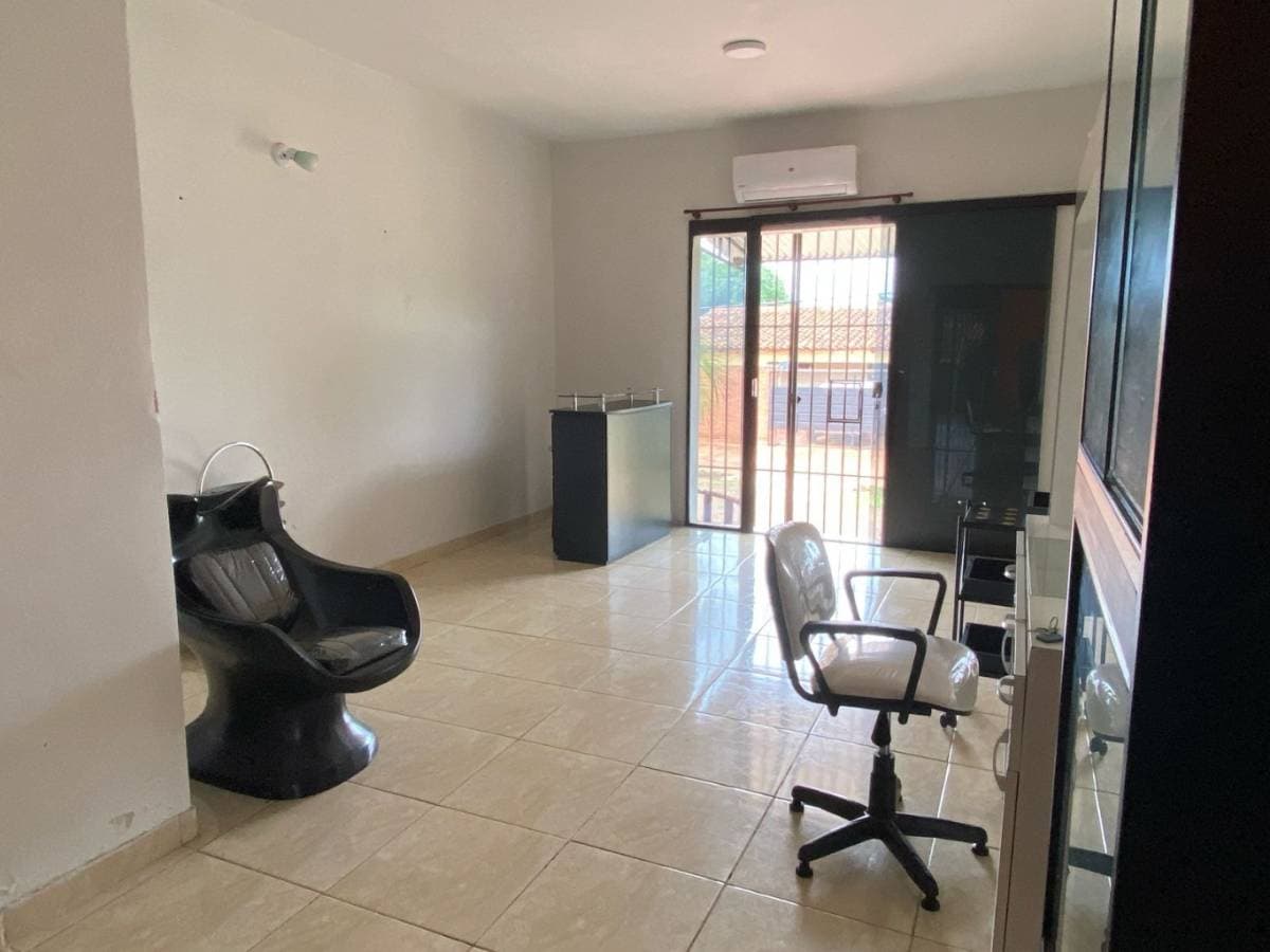 salón comercial de 24 m² en San Lorenzo - barrio Valle Industrial, foto 4