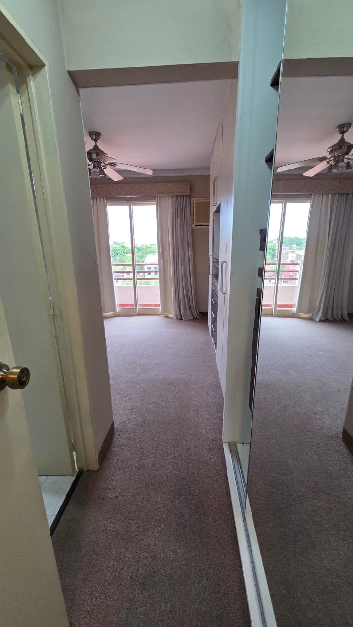 Departamento de 3 habiraciones Zona colegio Cristo Rey cod 059* — foto 4