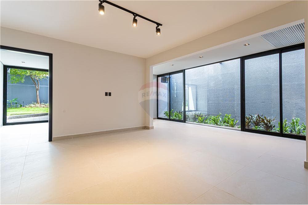 Residencia Premium en Mburucuya, foto 5