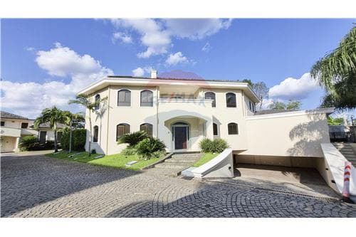 Casa alquiler mburukuja