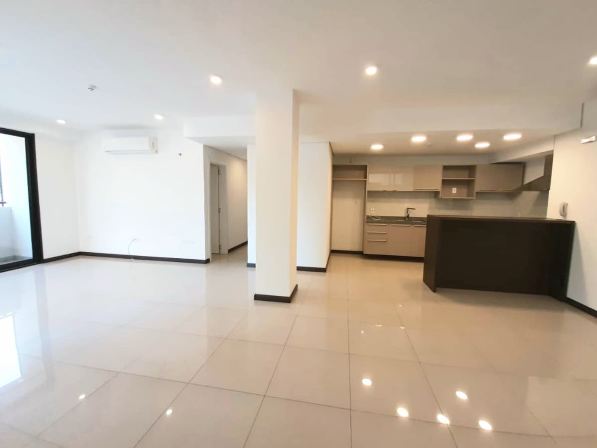 Lindo departamento de 3 dormitorios en buen edificio, barrio Villa Morra, foto 5