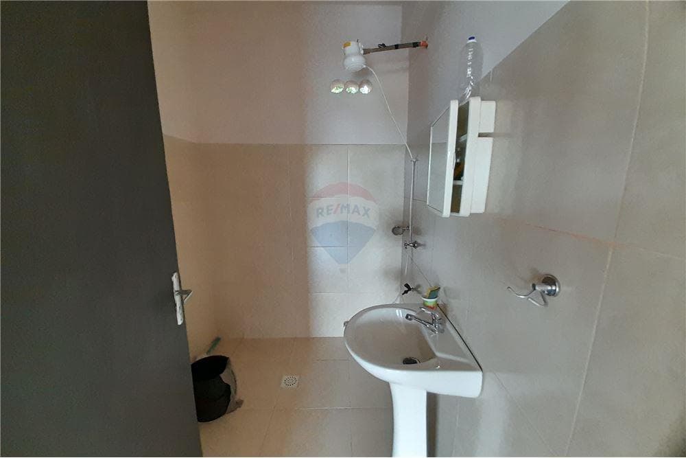 amplio salón en San Lorenzo — foto 5
