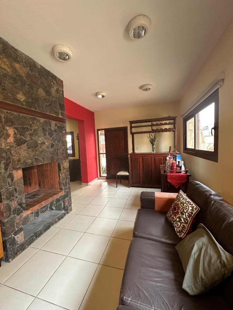Casa En Fernando de la Mora Zona Norte - 698 M2 Con Piscina Y Generador, foto 4