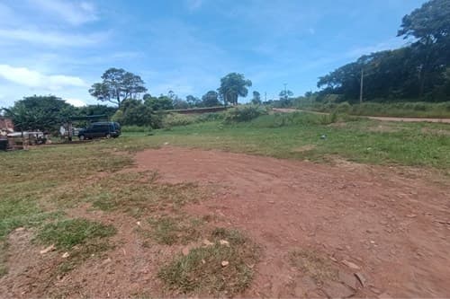 Vendo terreno comercial premium en Ciudad del Este