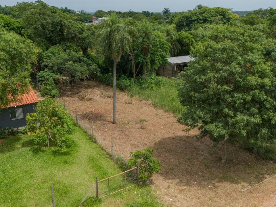 Vendo terreno en barrio col. Juan de salazar limpio