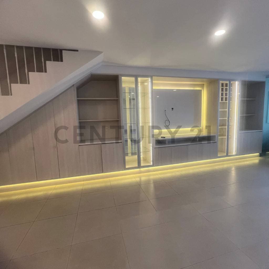 Casa pareada | barrio mburucuyá, foto 4