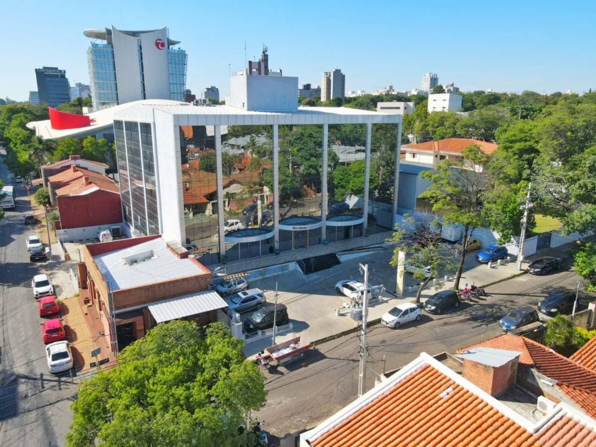 Amplia oficina en edificio corporativo en Villa Morra, foto 1