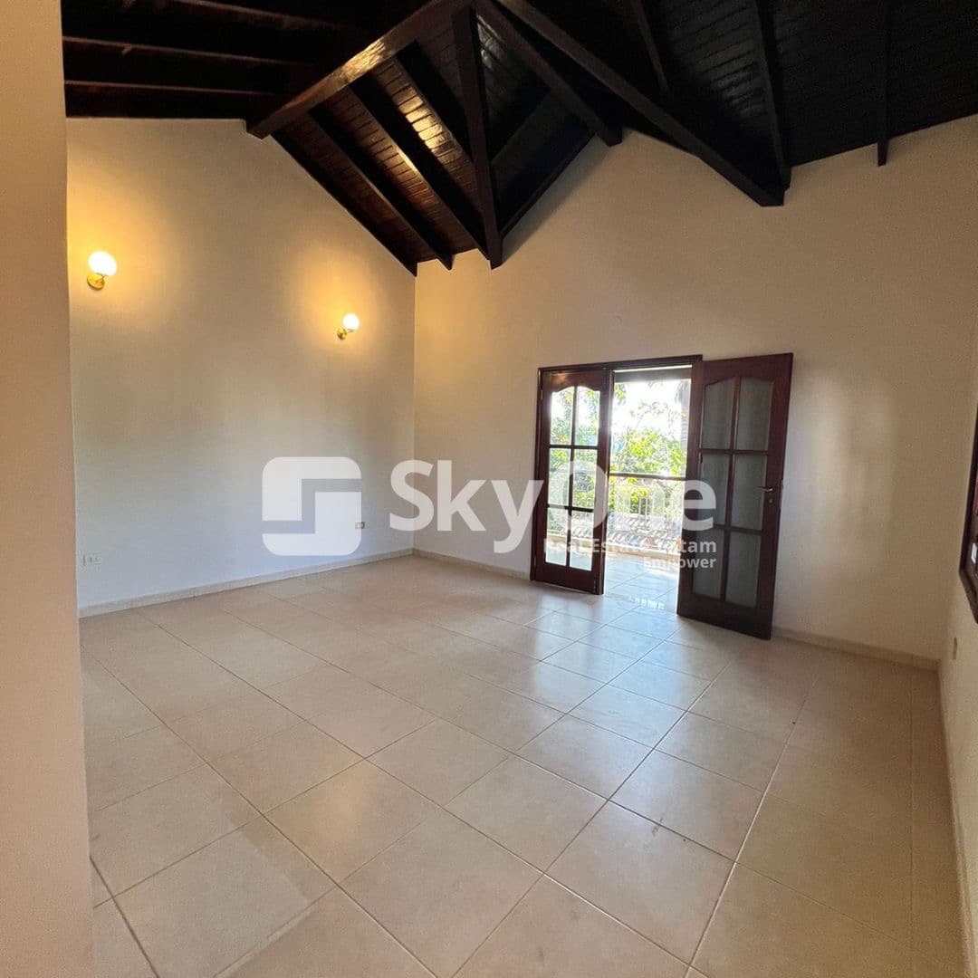 Se alquila casa en el Parana Country Club, foto 5
