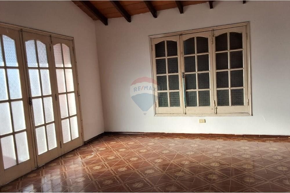 Casa - Venta - Villa Elisa, Paraguay, foto 5