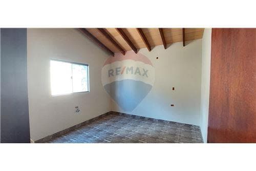 Casa-Venta-PY Central Luque COD.93, foto 5