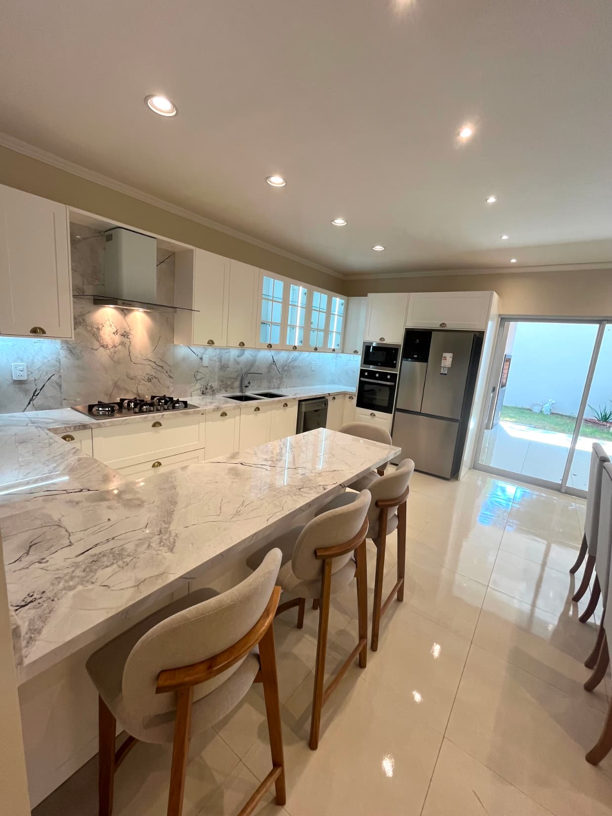 Duplex - Zona Shopping Pinedo (San Lorenzo, Limite Fernando de la Mora) — foto 4