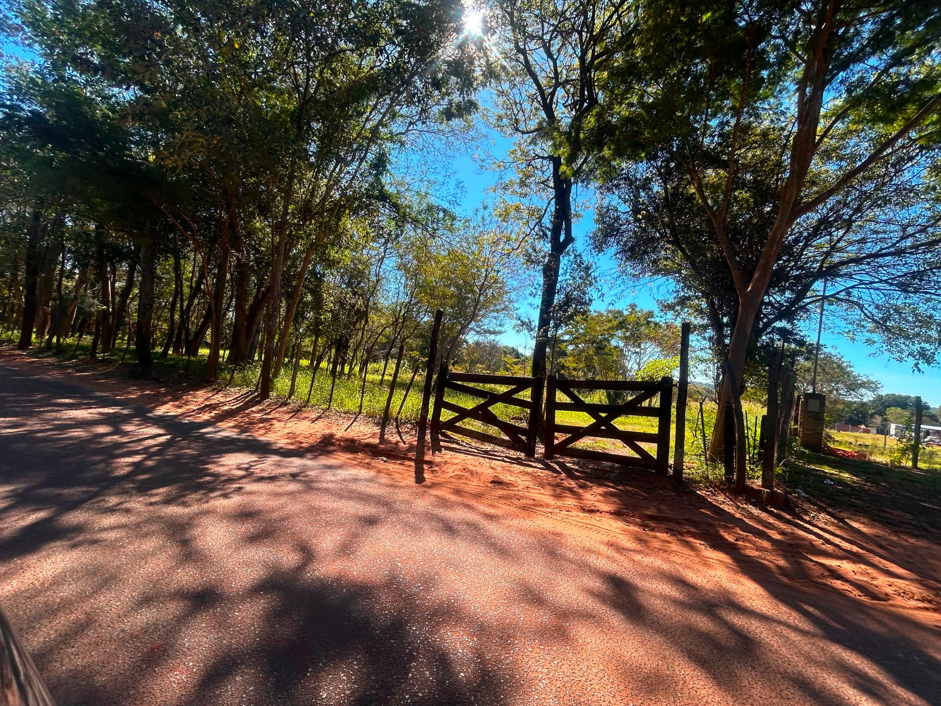 1 Hectárea Capiatá Ruta 2, Esquina Sobre Asfalto, foto 3