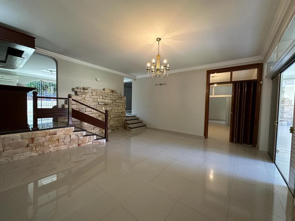 Amplia residencia en Recoleta, foto 3