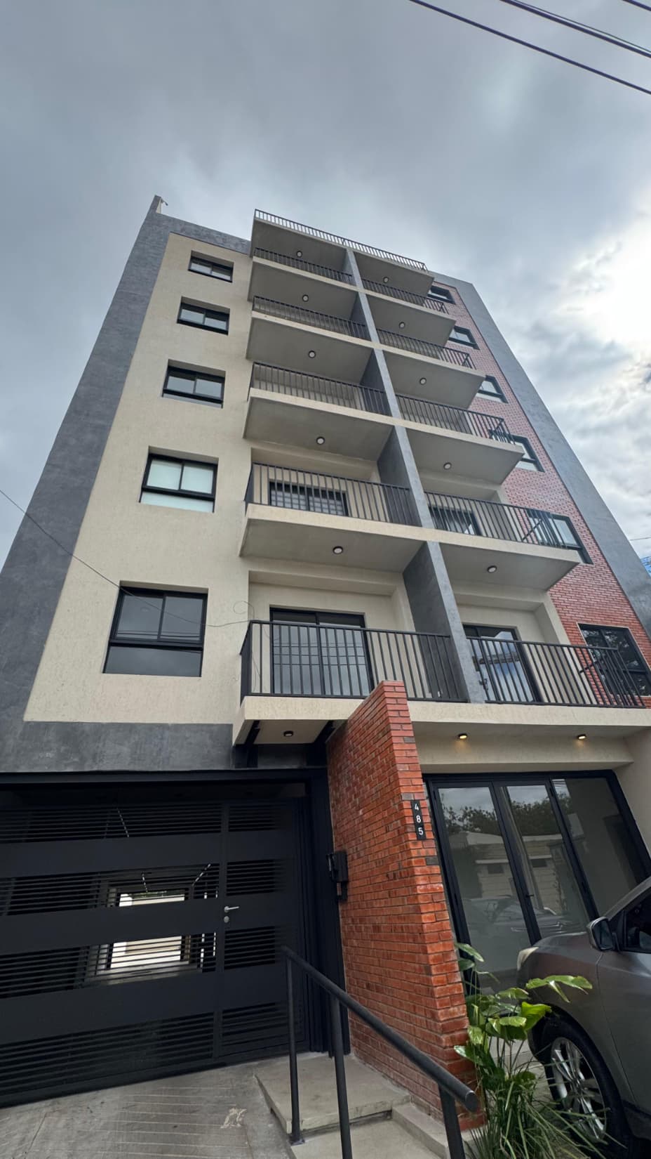 Alquilo dpto de 1 habitación a pasos del CIT