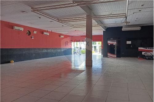 Alquilo salon comercial en Fernando de la Mora