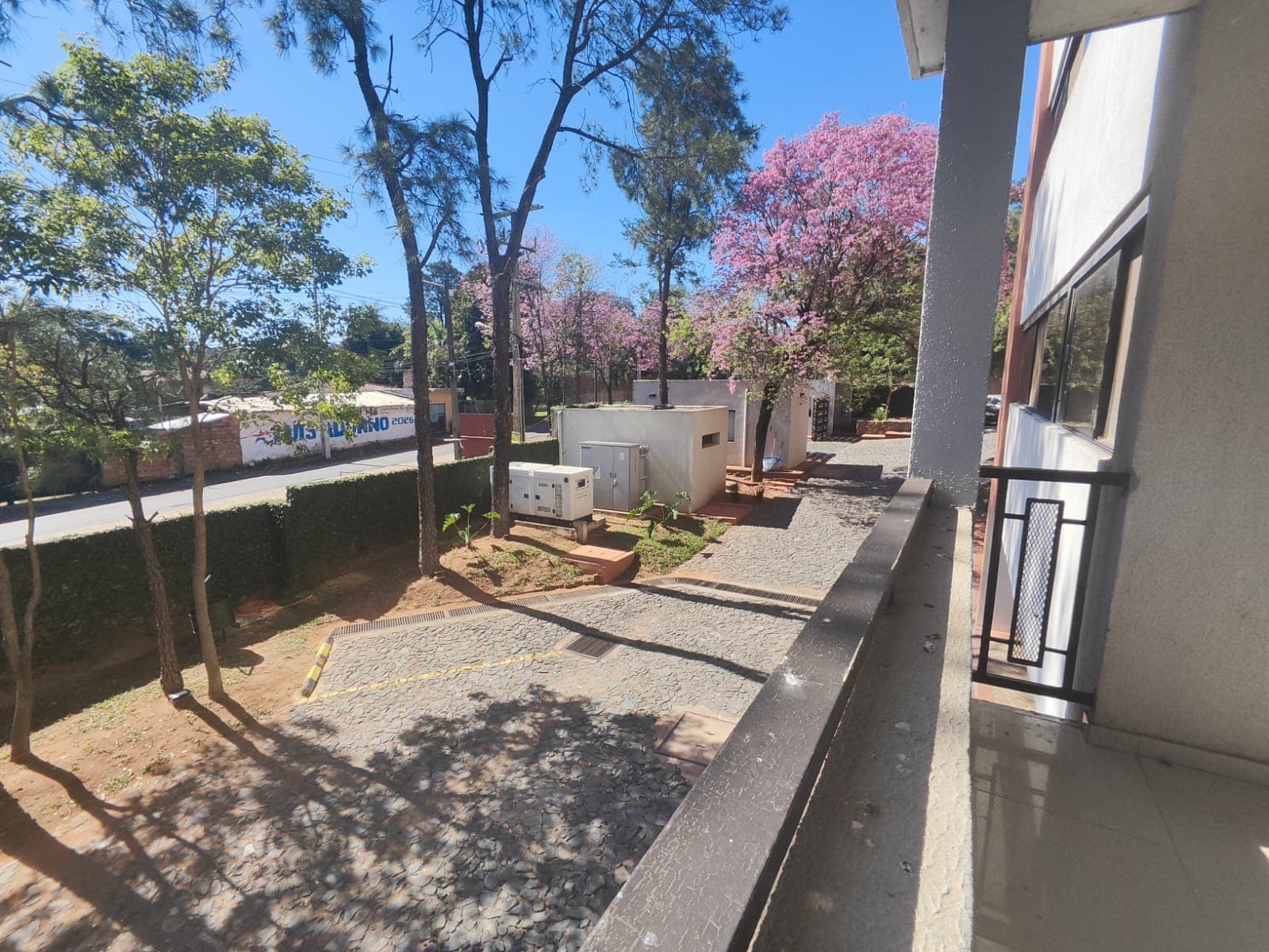 Departamento amoblado en parque Pinar en Ñemby
