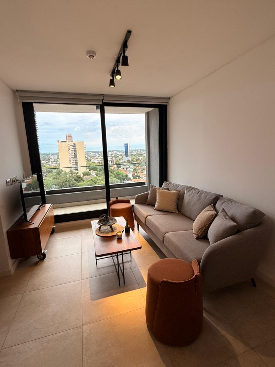 En alquiler departamento de 1 dormitorio en feel Asunción — foto 1