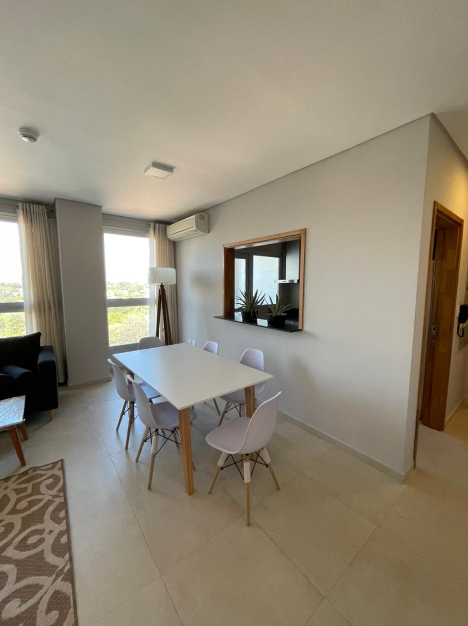 hermoso departamento 2 dormitorios amoblado — foto 2