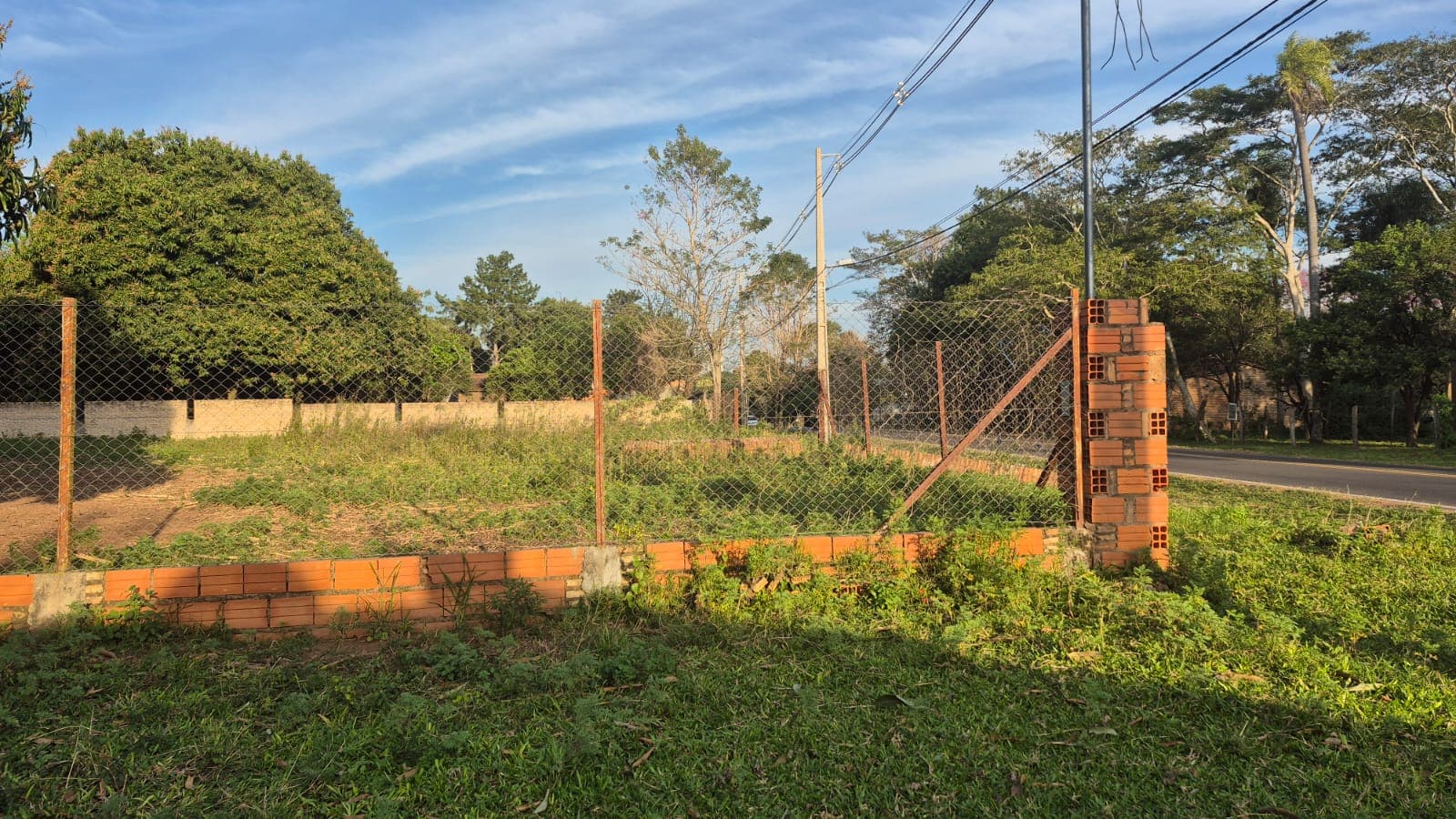 Gran terreno en esquina en Ypané – 1.691 m², foto 4