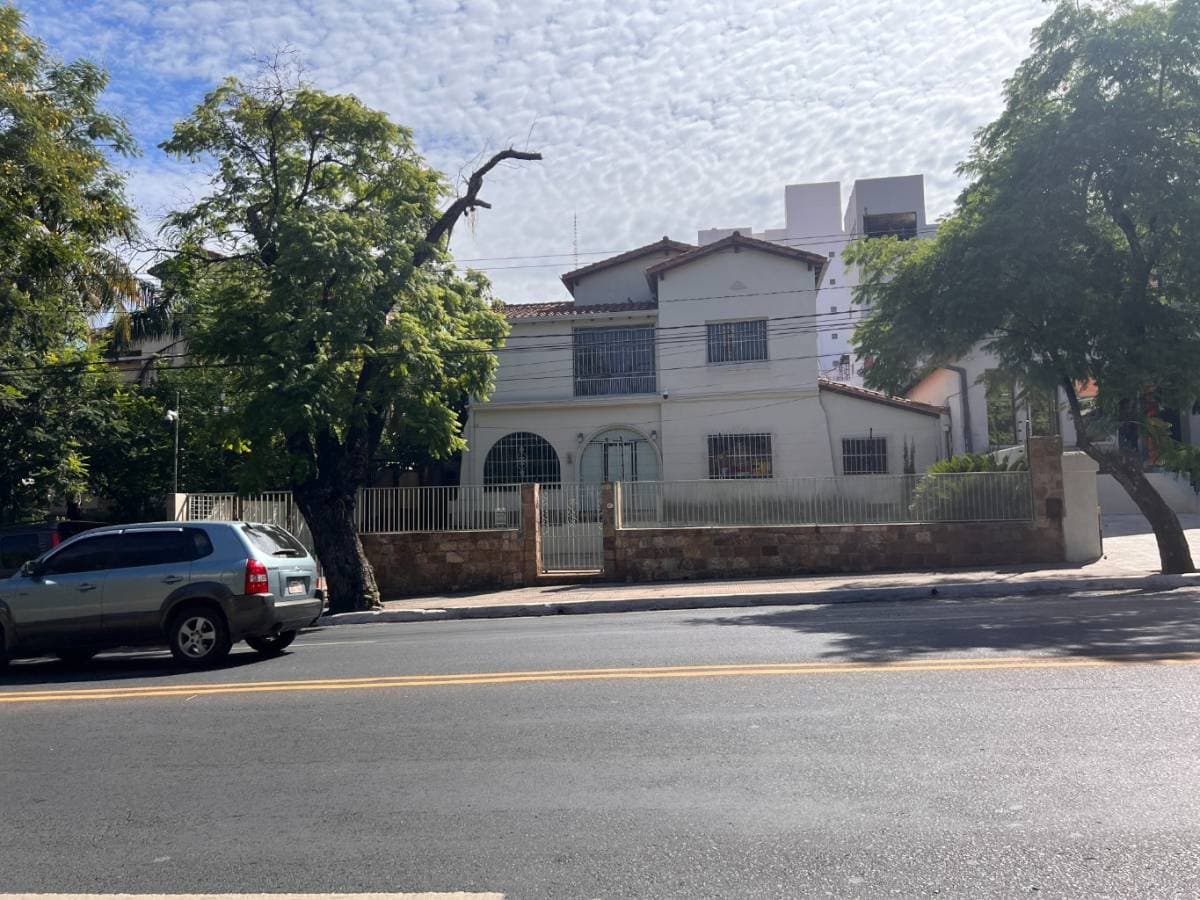 Vendo propiedad para inversionista sobre av. Mariscal lopez