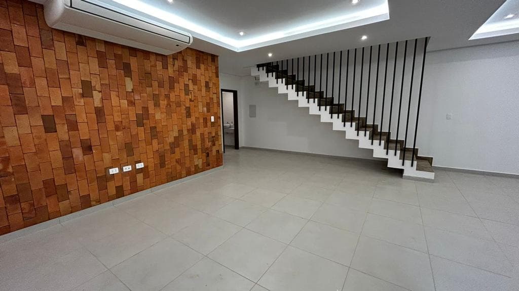 Alquiló Casa Moderna con pisicna — foto 3