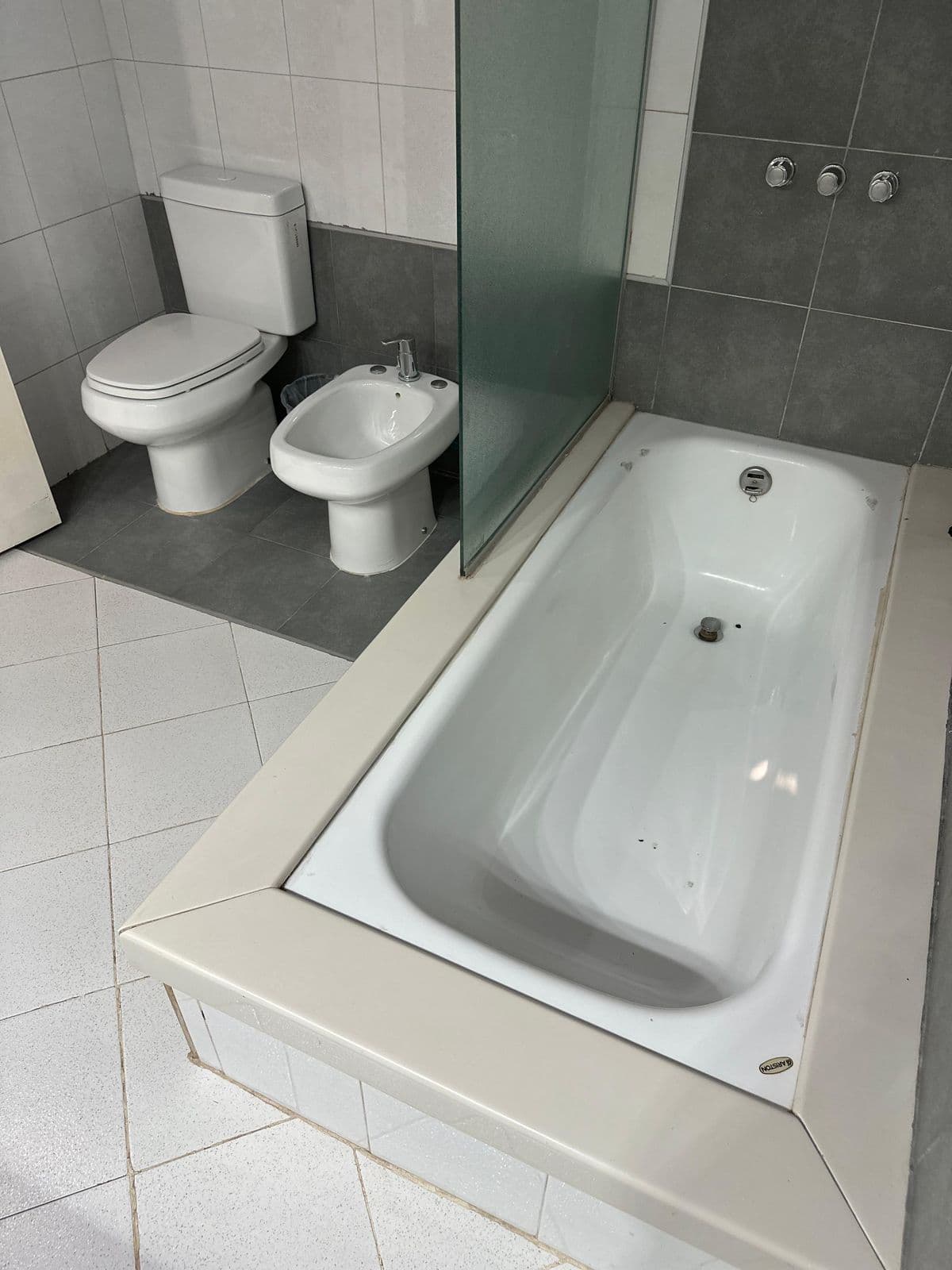 casa de 3 habitaciones Amoblado en Asunción Bº Carmelitas, foto 5