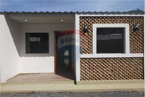 barrio cerrado con 4 chalet en Itá, foto 1