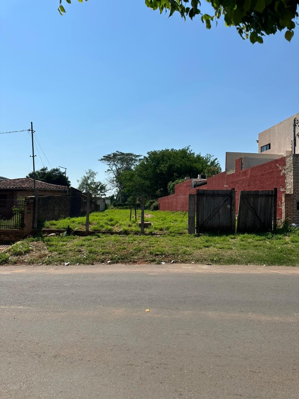 Terreno En San Lorenzo A Media Cuadra De Avelino Martinez Sobre Asfalto — foto 2