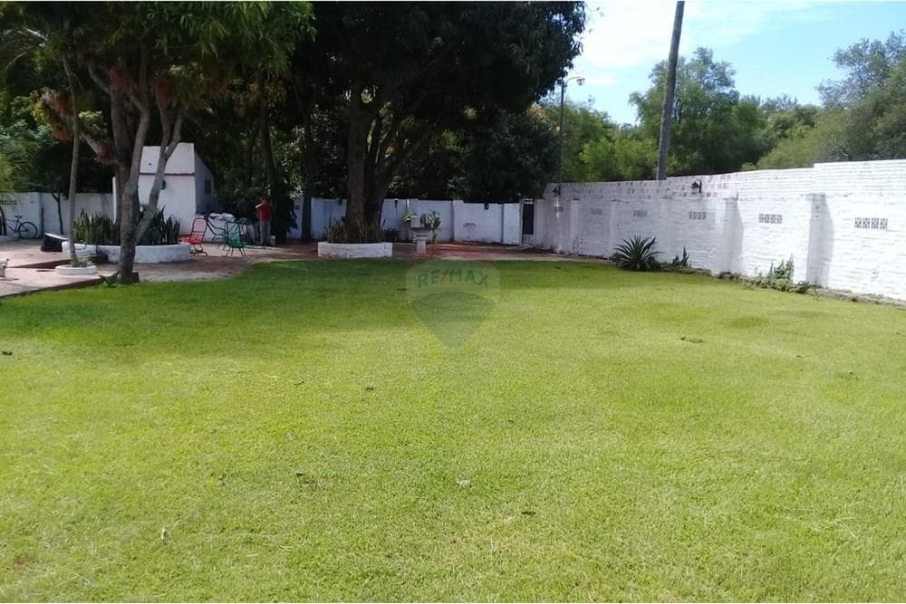 Terreno con casa quinta aregua costa fleitas, foto 3