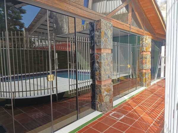 Casa en bº petirossi Asunción, foto 4