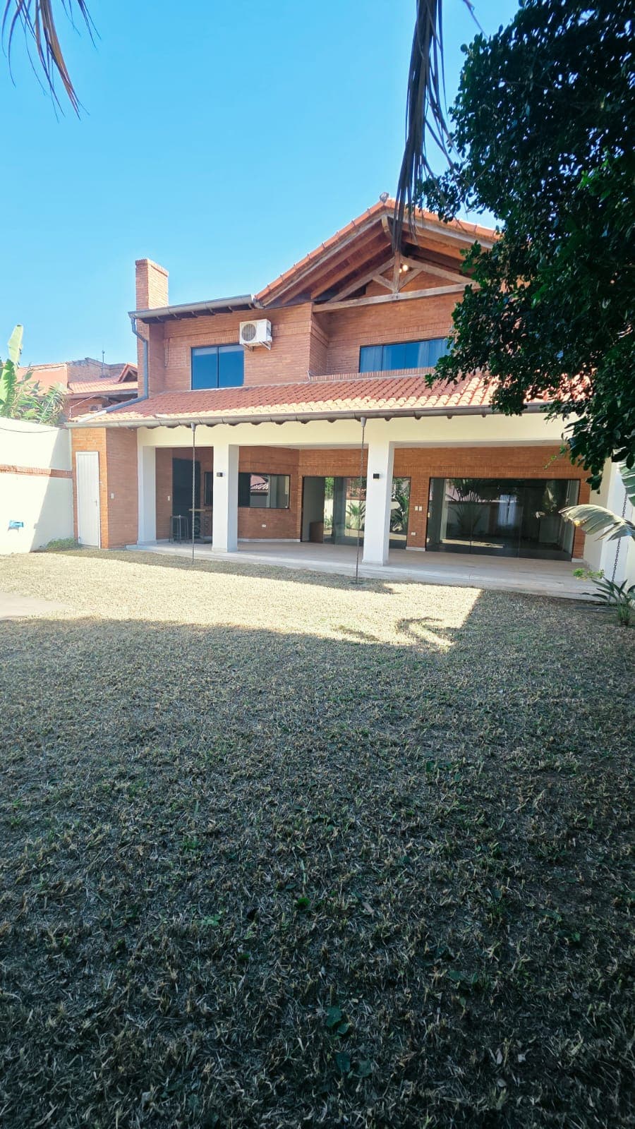 Alquiler de casa en barrio Las Lomas