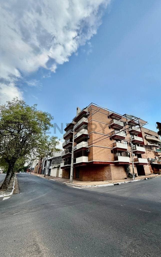 Amplio Penthouse en Edificio Piazza Italia, foto 1