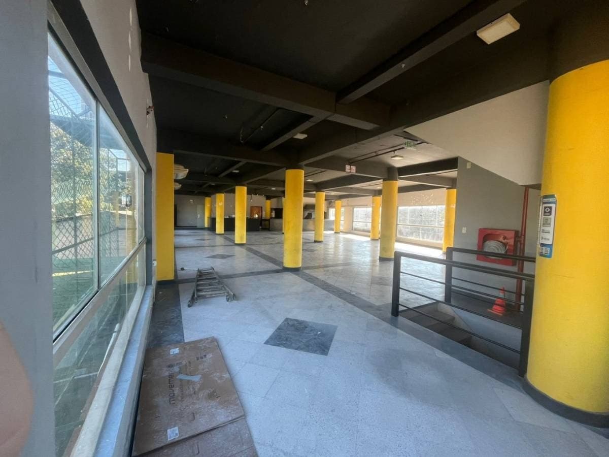 Amplio local comercial en Villa Elisa, foto 5
