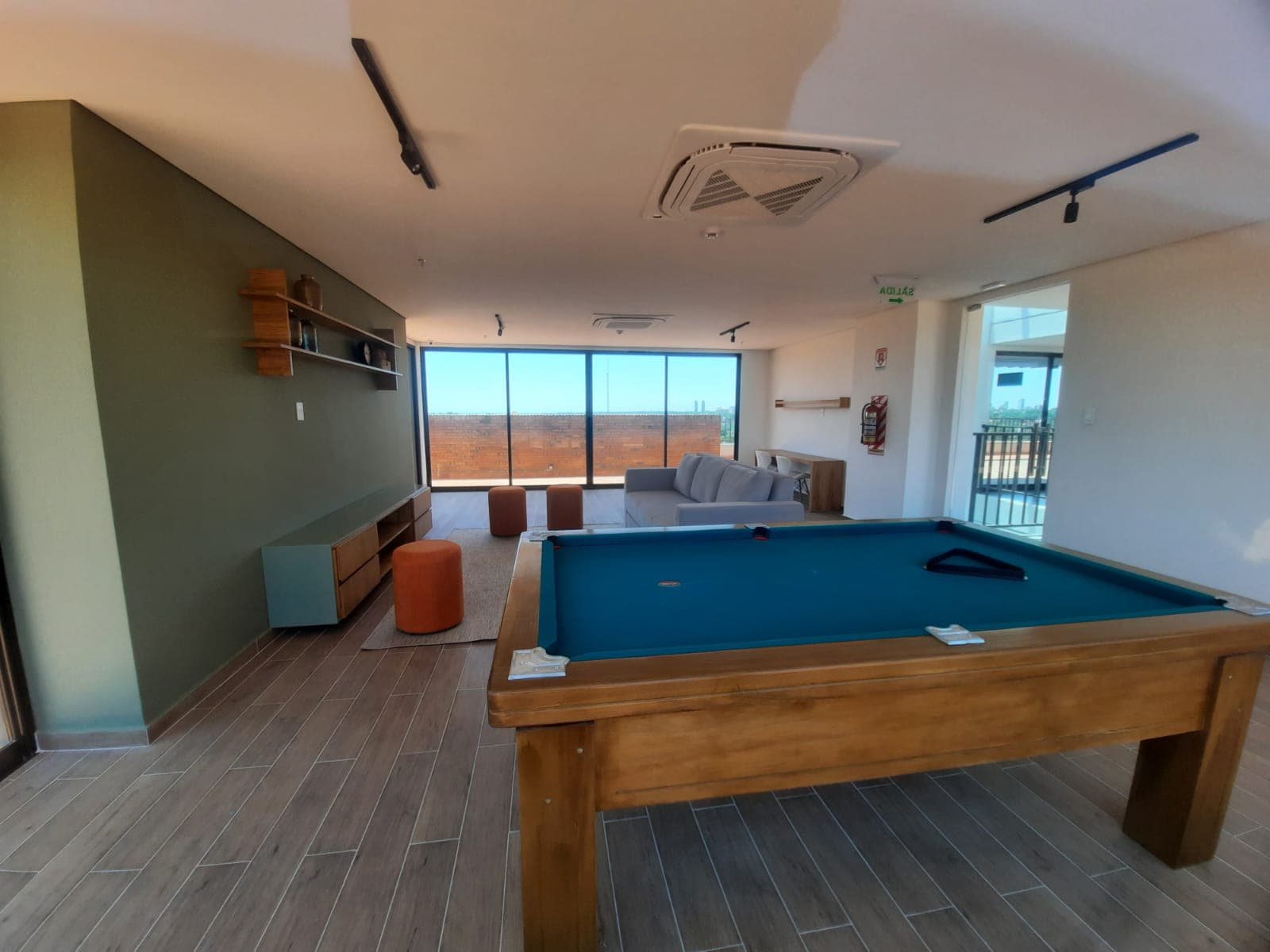 A pasos del Club Centenario, exclusivo y fino Edificio LA ESTANZA, foto 3