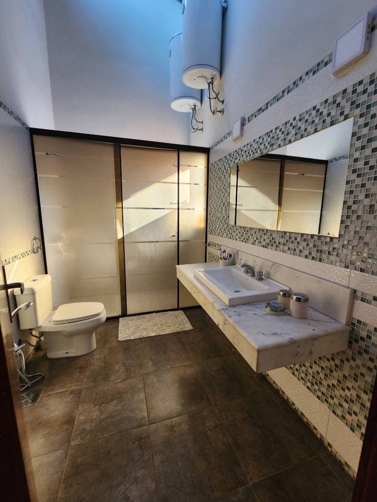de Residencia con Local Comercial Barrio Mburicaó, foto 4