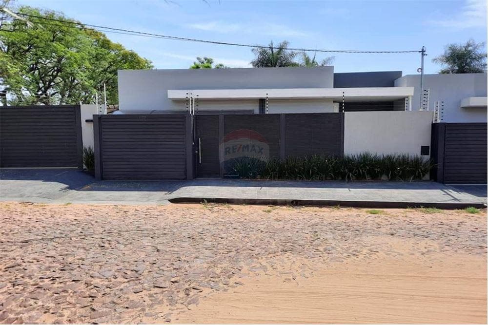 Casa en esquina en Villa Elisa — foto 2