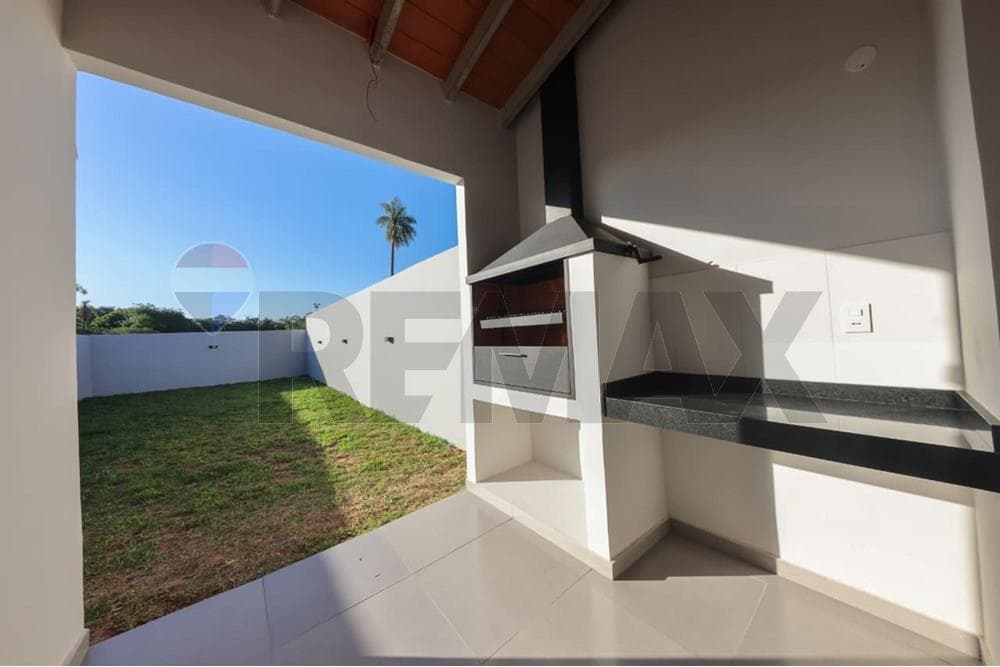 Casa - Venta - Luque, Central, Paraguay — foto 5