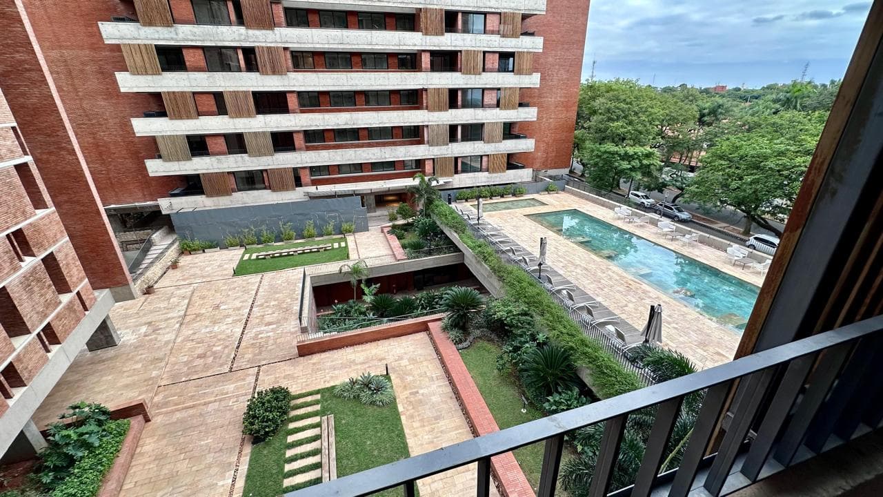 Departamento En Edificio Bernardino 118 M2 Con Area De Servicio Completa, foto 2