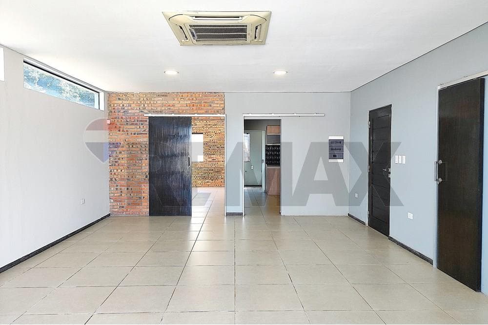 Hermosa Y Espaciosa Casa En Luque, foto 4