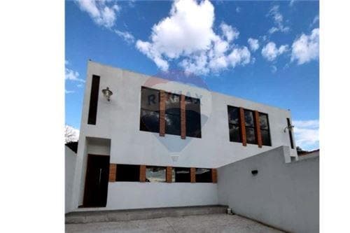 Vendo duplex en lambare