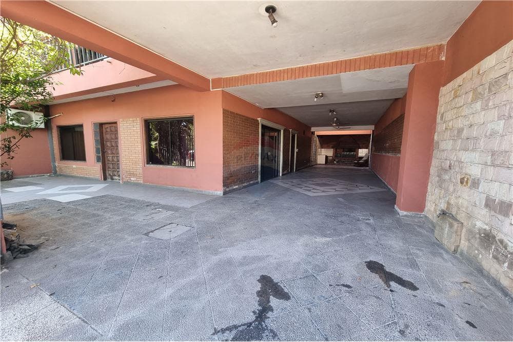 Alquilo hermosa casa en zona paseo la galeria!!!